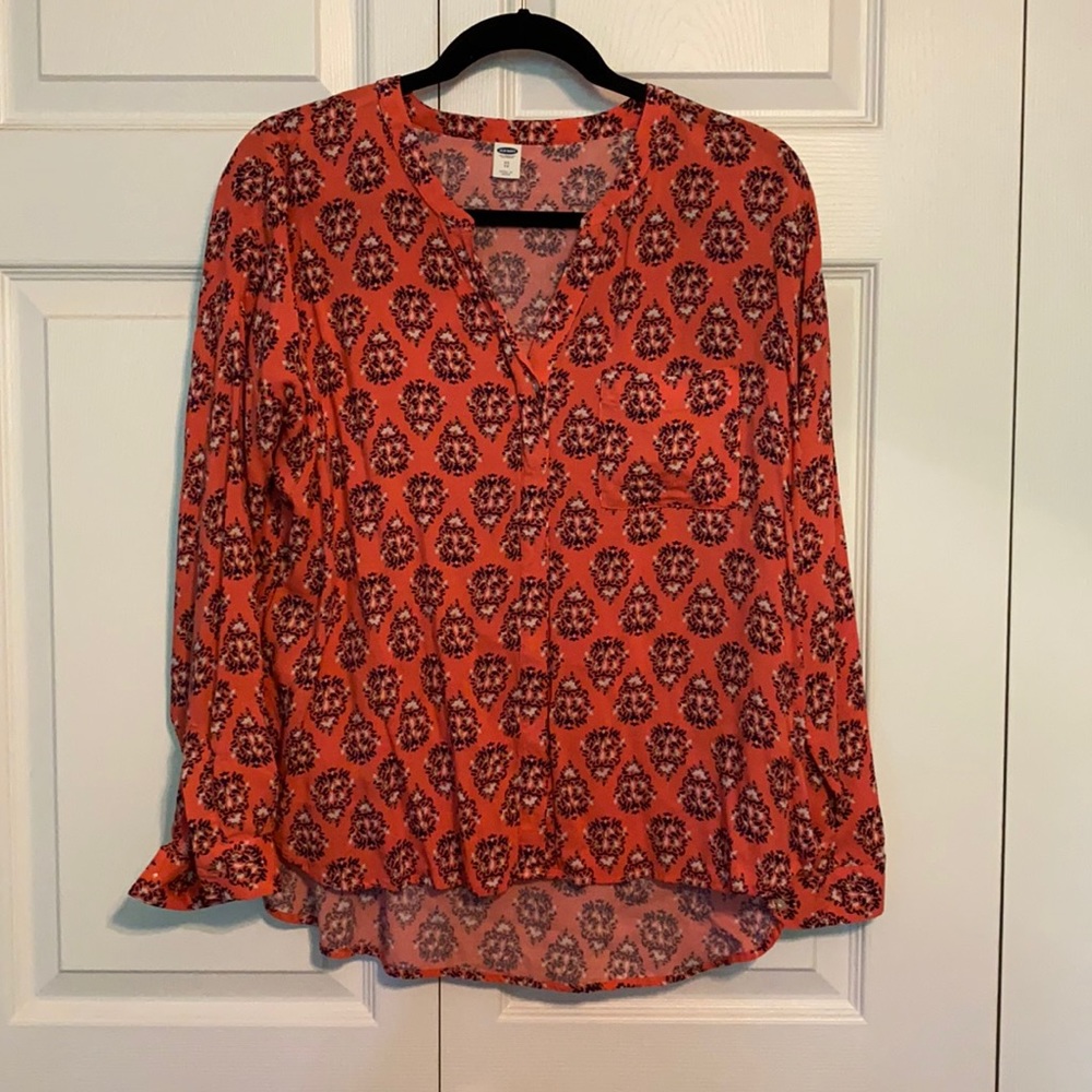 Coral & Blue Old Navy blouse. Size XS